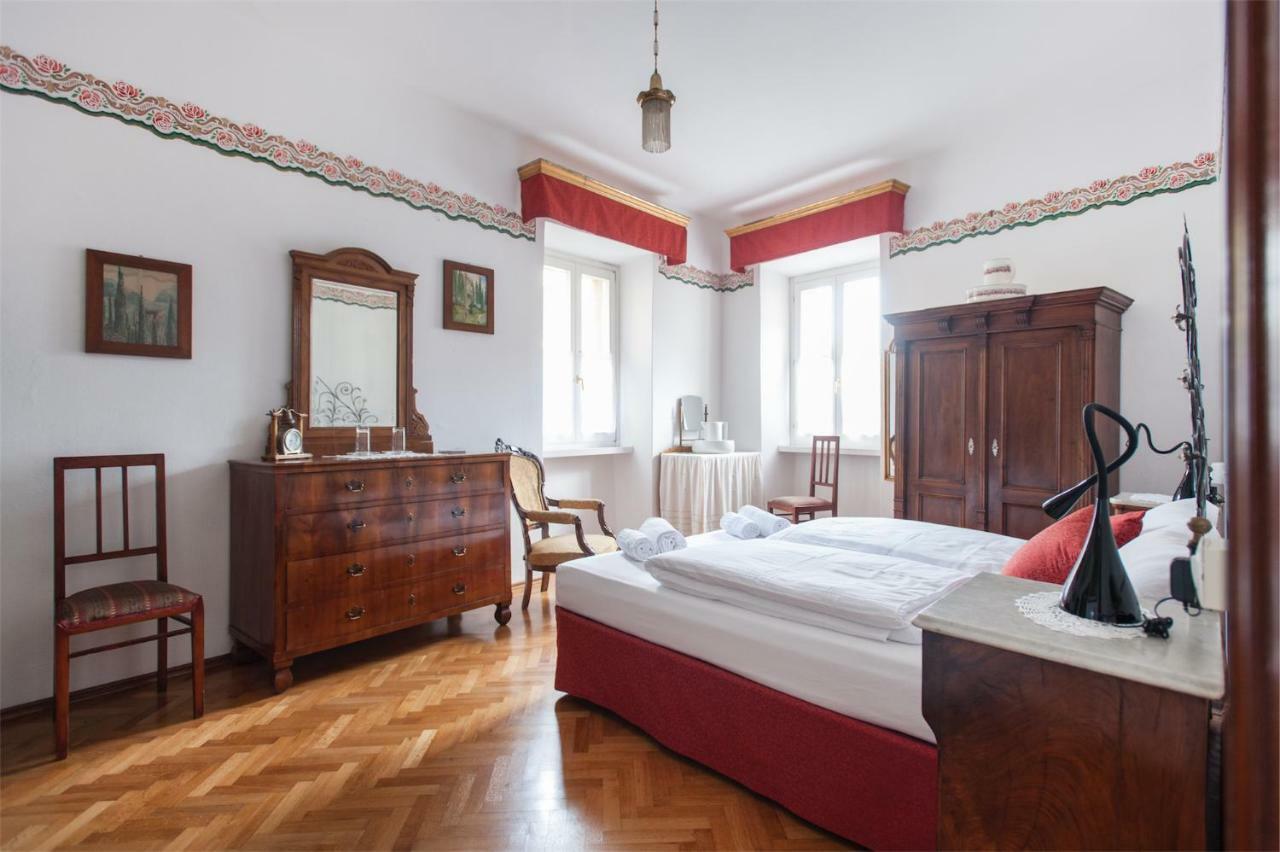 Apartamento Dimora Storica Caproni Arco Exterior foto